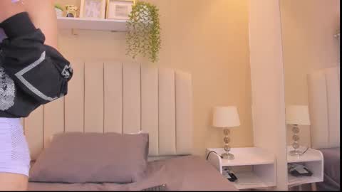 Rachel Donnelly online show from December 21, 3:13 am