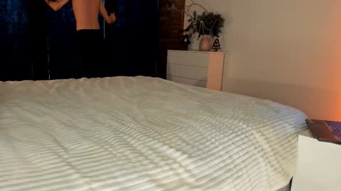 Sherryl online show from December 16, 8:41 am