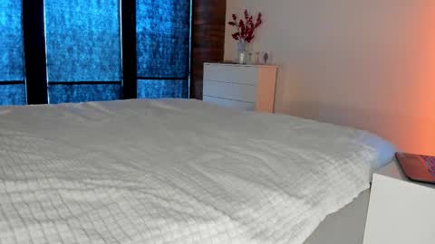 Sherryl online show from February 2, 9:08 am