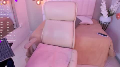 Mariana online show from February 17, 9:32 pm