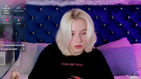 Snapshot of rachelcart chatting on December 20, 4:42 am RachelCart online show from December 20, 4:42 am