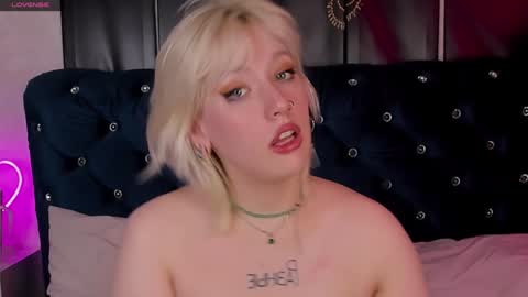 Snapshot of rachelcart chatting on February 3, 12:57 pm RachelCart online show from February 3, 12:57 pm