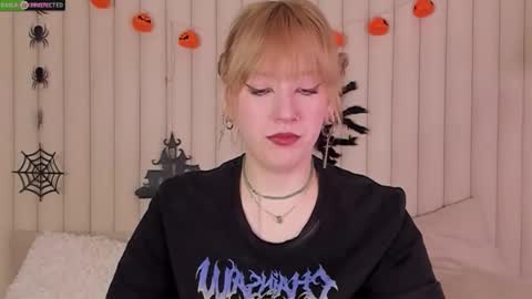 Snapshot of rachelcart chatting on October 14, 3:07 am RachelCart online show from October 14, 3:07 am