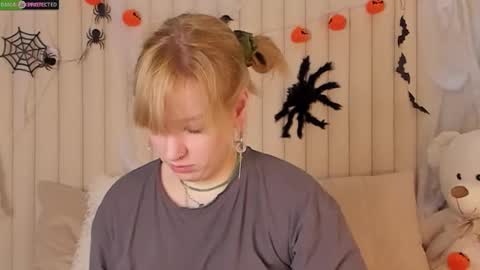 Snapshot of rachelcart chatting on October 21, 3:07 am RachelCart online show from October 21, 3:07 am