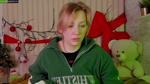 Snapshot of rachelcart chatting on January 14, 3:12 am RachelCart online show from January 14, 3:12 am