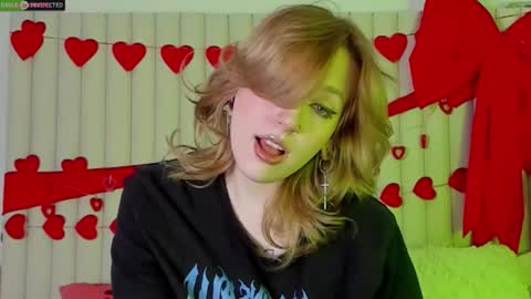 Snapshot of rachelcart chatting on February 27, 3:17 am RachelCart online show from February 27, 3:17 am