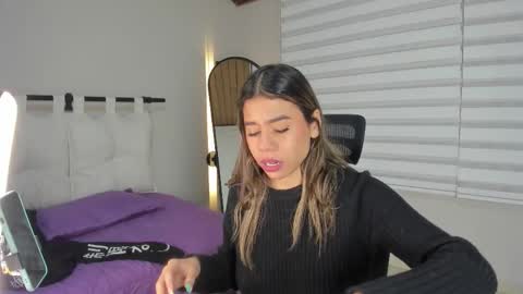 Rachell online show from December 3, 3:58 am