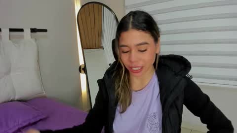 Rachell online show from December 4, 4:33 am