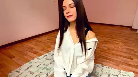 Rachel online show from November 8, 8:25 am