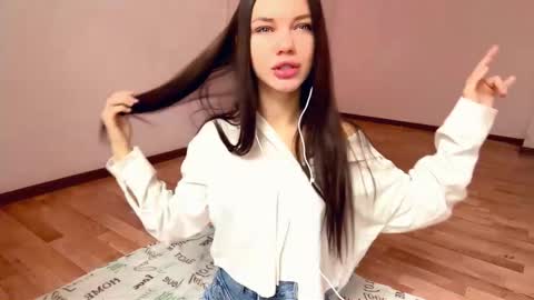 Rachel online show from November 10, 9:19 am