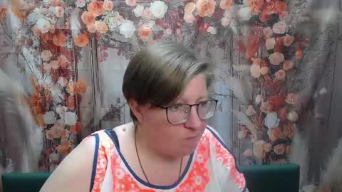 Snapshot of radachudna chatting on May 15, 6:37 pm RadaChudna online show from May 15, 6:37 pm
