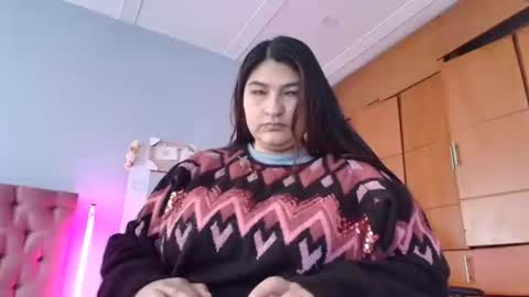 radiantgoddes online show from January 3, 1:03 pm