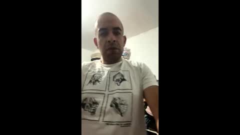 Snapshot of raditzmx10 chatting on March 14, 4:18 am Raditzmx online show from March 14, 4:18 am