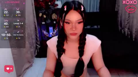 raeganclinton online show from October 31, 12:33 am