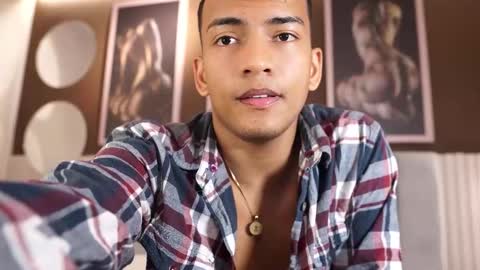 rafa_cruz online show from March 29, 7:47 pm