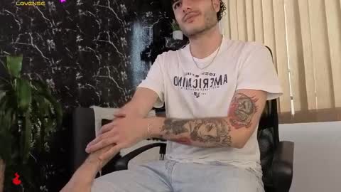 R A F A E L online show from February 6, 8:56 pm