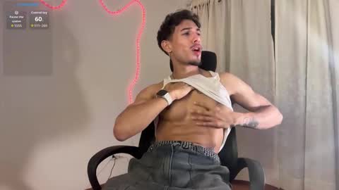 Snapshot of rafael_stone1 chatting on February 4, 1:44 am NEW IG online show from February 4, 1:44 am