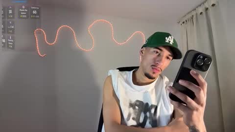 Snapshot of rafael_stone1 chatting on February 15, 4:31 am NEW IG online show from February 15, 4:31 am