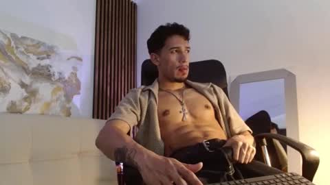 IG online show from February 21, 5:02 am