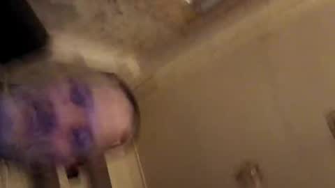 Snapshot of ragingzef69 chatting on February 14, 10:49 am Bigthickdickinvic online show from February 14, 10:49 am