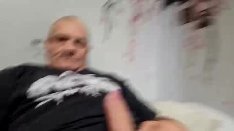 Bigthickdickinvic online show from May 11, 3:23 am
