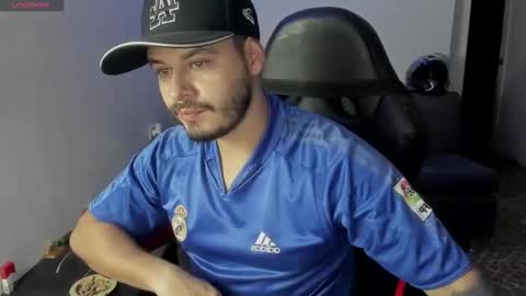 ragnar_lothbrok77 online show from November 9, 10:52 pm