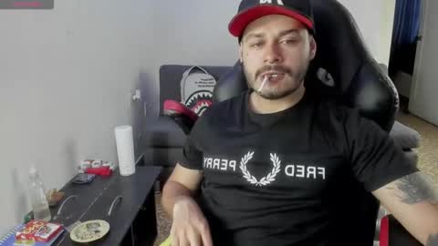 ragnar_lothbrok77 online show from December 14, 8:57 pm