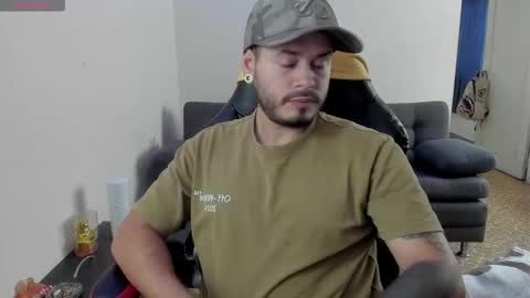 ragnar_lothbrok77 online show from March 29, 5:35 pm