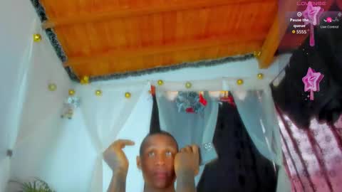 Snapshot of ragnarhot24 chatting on February 23, 5:54 pm Andres H online show from February 23, 5:54 pm