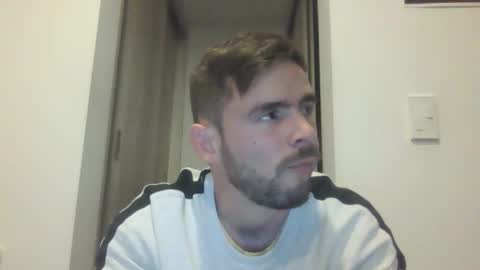 Snapshot of ragnor_vex chatting on December 26, 9:58 pm Ragnor vex online show from December 26, 9:58 pm