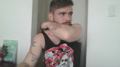 Snapshot of ragnor_vex chatting on January 3, 10:19 pm Ragnor vex online show from January 3, 10:19 pm