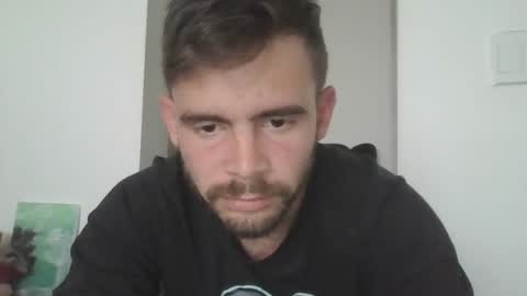 Snapshot of ragnor_vex chatting on January 4, 10:24 pm Ragnor vex online show from January 4, 10:24 pm