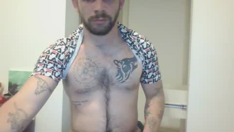 Snapshot of ragnor_vex chatting on January 8, 12:17 am Ragnor vex online show from January 8, 12:17 am