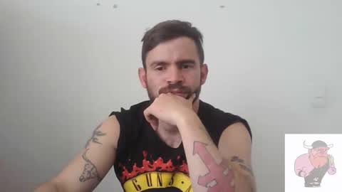 Snapshot of ragnor_vex chatting on January 23, 3:01 pm Ragnor vex online show from January 23, 3:01 pm