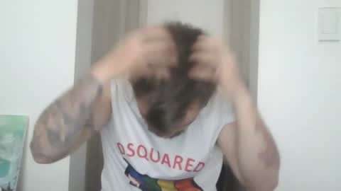 Snapshot of ragnor_vex chatting on February 10, 9:25 pm Ragnor vex online show from February 10, 9:25 pm