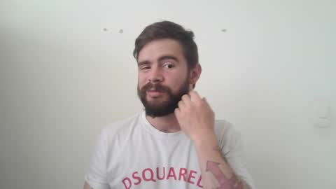 Snapshot of ragnor_vex chatting on February 18, 2:16 pm Ragnor vex online show from February 18, 2:16 pm