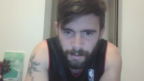 Snapshot of ragnor_vex chatting on February 25, 9:57 pm Ragnor vex online show from February 25, 9:57 pm