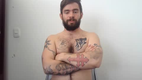 Snapshot of ragnor_vex chatting on March 5, 3:18 pm Ragnor vex online show from March 5, 3:18 pm