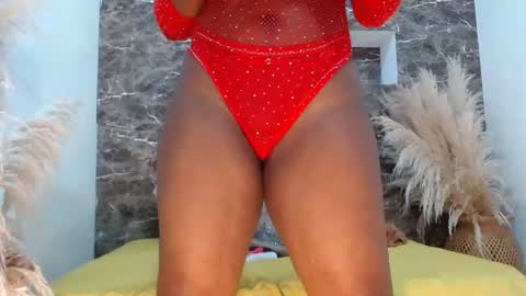 raichellcooper1 online show from October 18, 1:56 pm