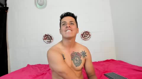 Snapshot of raiiaan_torricely chatting on December 24, 5:38 am Rayan online show from December 24, 5:38 am