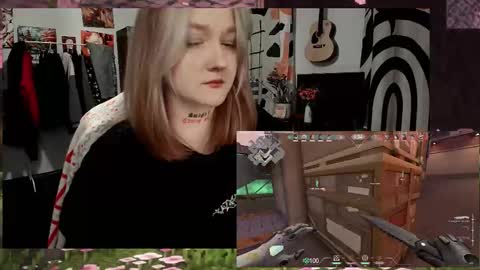 Snapshot of raiingurl chatting on October 8, 5:32 pm Kate online show from October 8, 5:32 pm
