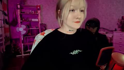 Kate online show from February 15, 5:09 pm