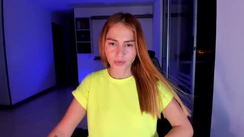 Snapshot of rainbow_jenny chatting on February 5, 12:10 am Jennyindependent model . online show from February 5, 12:10 am