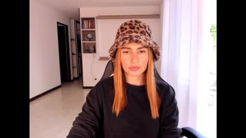 Snapshot of rainbow_jenny chatting on October 15, 10:21 pm Jennyindependent model . online show from October 15, 10:21 pm