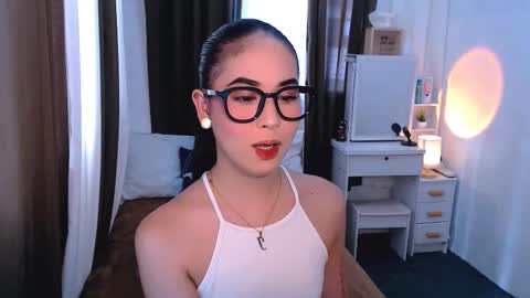 Snapshot of raindrizzle1706 chatting on September 10, 8:14 am raindrizzle1706 online show from September 10, 8:14 am