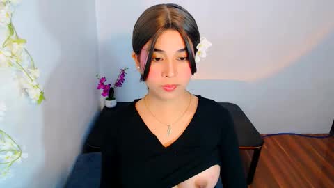 Snapshot of raindrizzle1706 chatting on November 23, 6:52 pm raindrizzle1706 online show from November 23, 6:52 pm