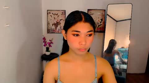 Snapshot of raindrizzle1706 chatting on December 15, 12:15 am raindrizzle1706 online show from December 15, 12:15 am