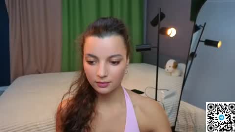rainevi online show from July 12, 12:51 pm
