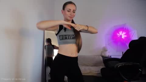 Snapshot of rainleiwa chatting on September 23, 3:15 pm Call me Lei online show from September 23, 3:15 pm