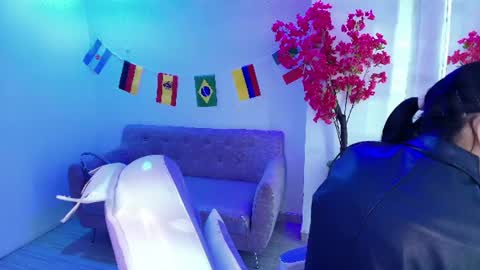 Rainy  online show from June 17, 11:45 am